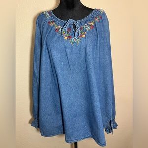 Carolina Blues Plus Women’s Jean Blouse with Floral Stitching Size 16